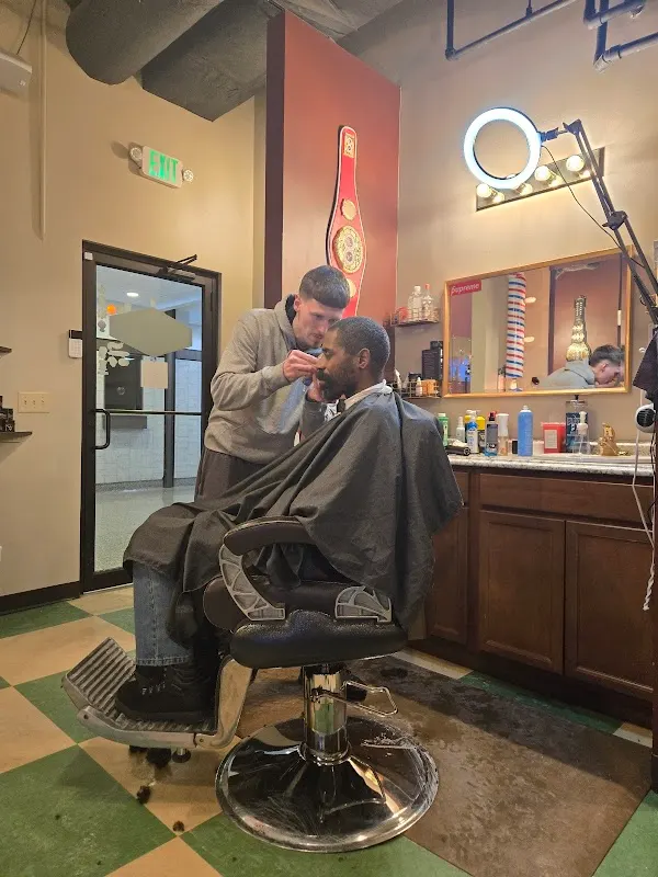 LaBelle’s Barber Parlor — Barber shop in Akron